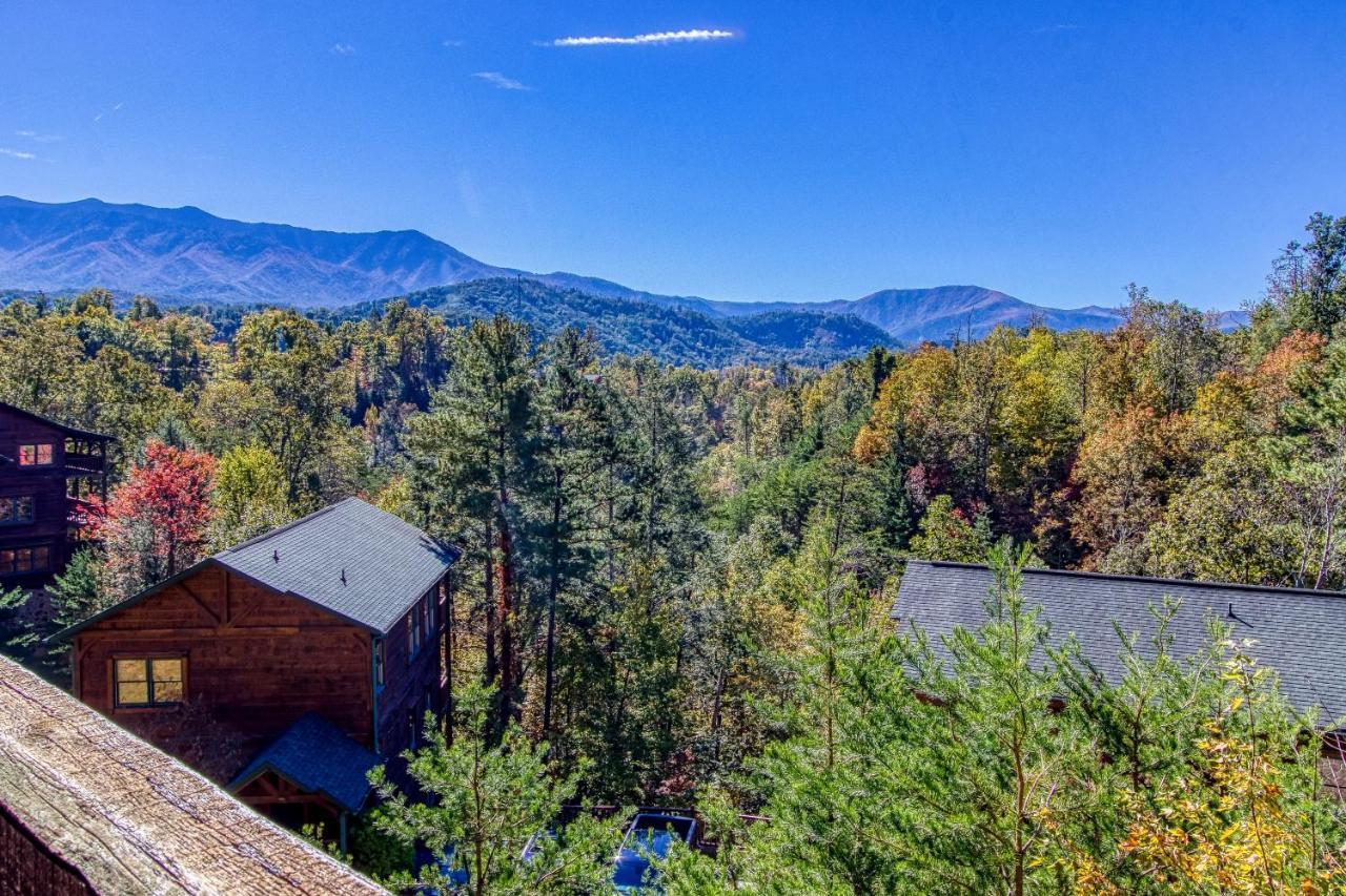 Lazy Bear Lodge, Hot Tub, Resort Pool, Wifi, 1089 Free Tickets Each Paid Day, Dollywood And More Gatlinburg Εξωτερικό φωτογραφία