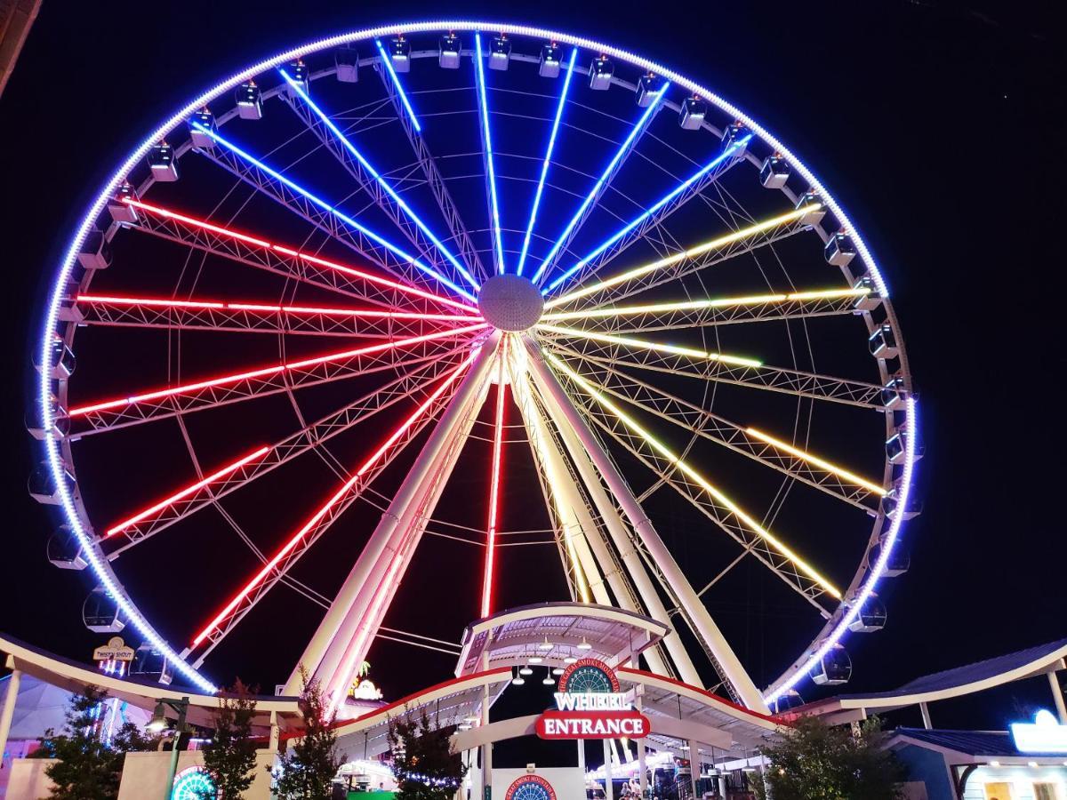 Lazy Bear Lodge, Hot Tub, Resort Pool, Wifi, 1089 Free Tickets Each Paid Day, Dollywood And More Gatlinburg Εξωτερικό φωτογραφία